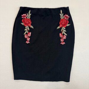 Adelyn Black Mini Skirt Size Large Floral Embroidered Stretch Mid Thigh Tube